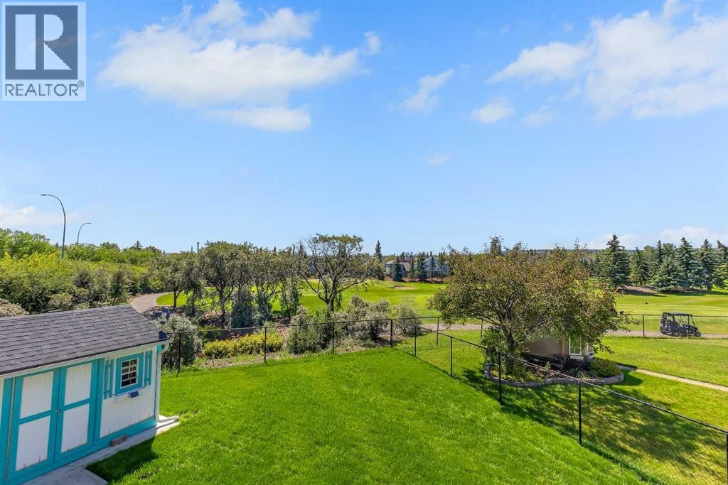 9 Panorama Hills Manor NW — photo 44