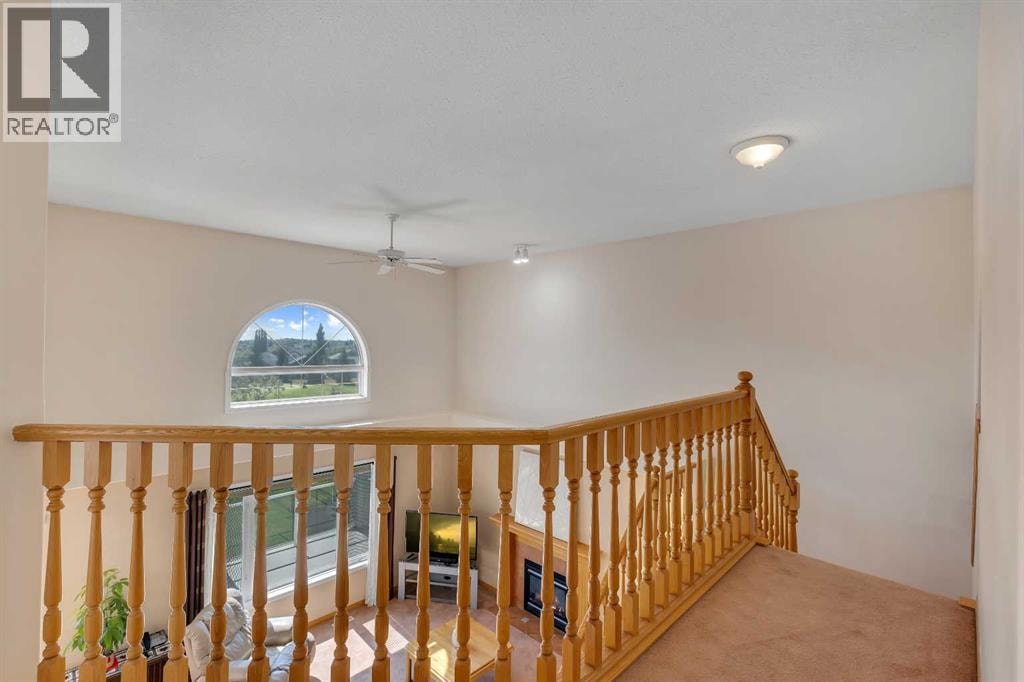9 Panorama Hills Manor NW — photo 21
