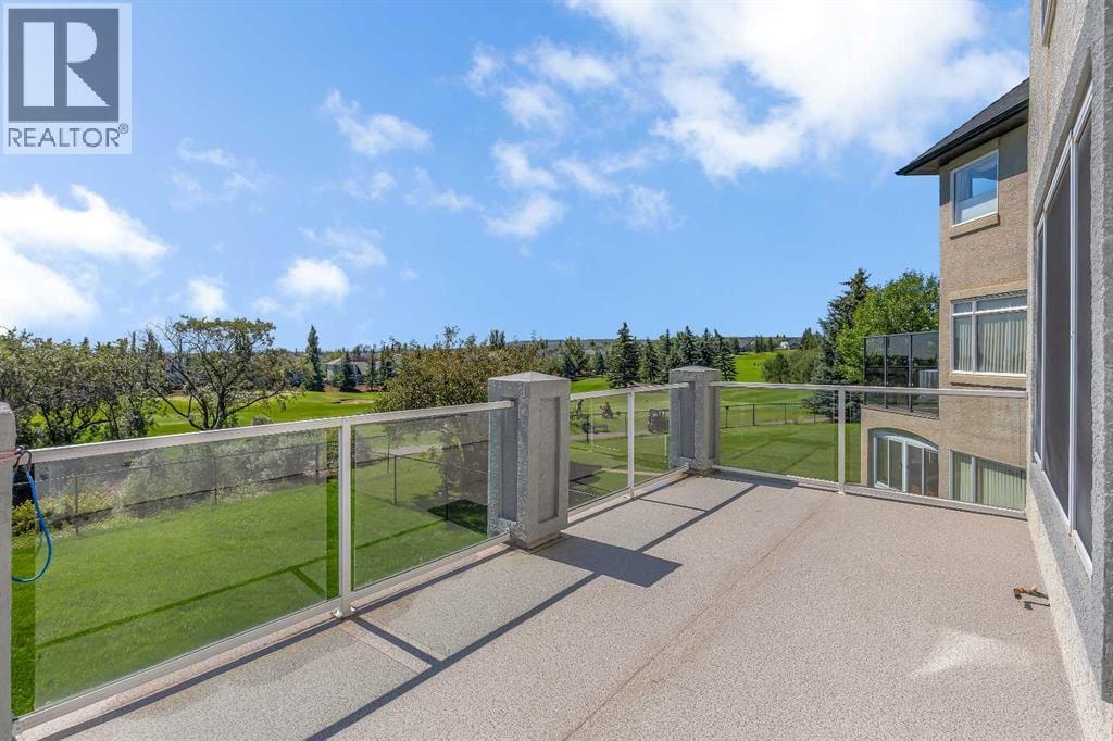 9 Panorama Hills Manor NW — photo 17