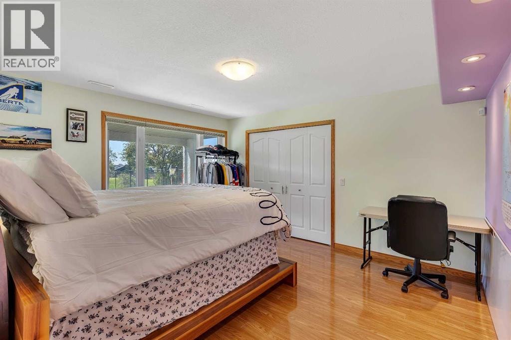 9 Panorama Hills Manor NW — photo 35