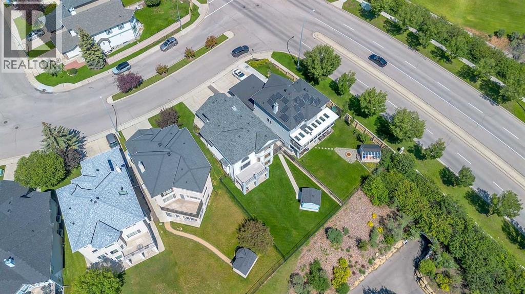 9 Panorama Hills Manor NW — photo 39