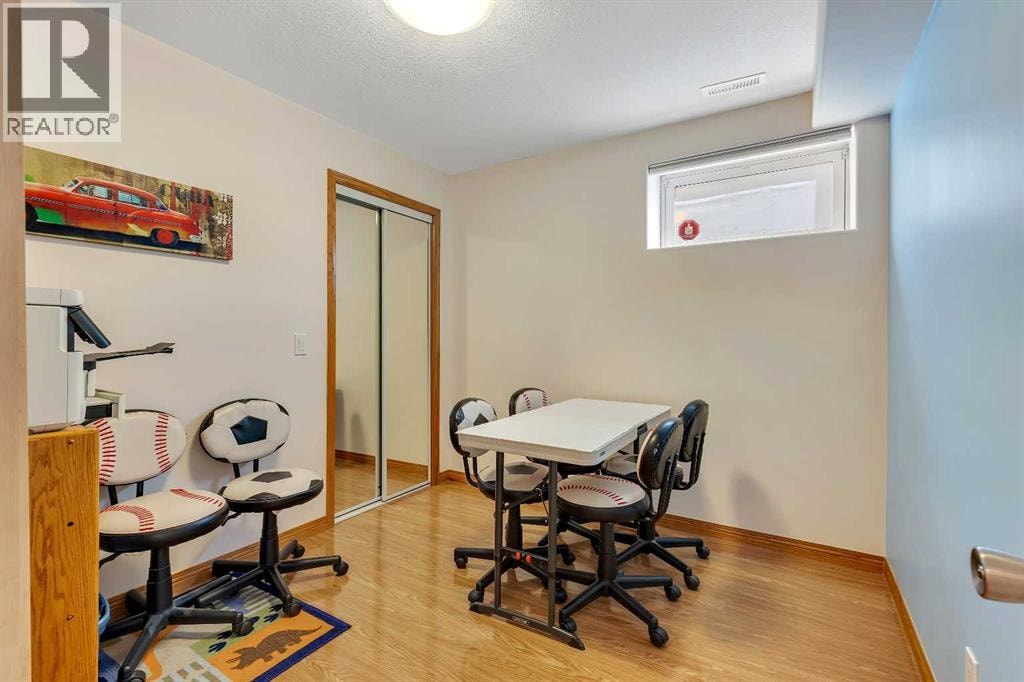 9 Panorama Hills Manor NW — photo 36