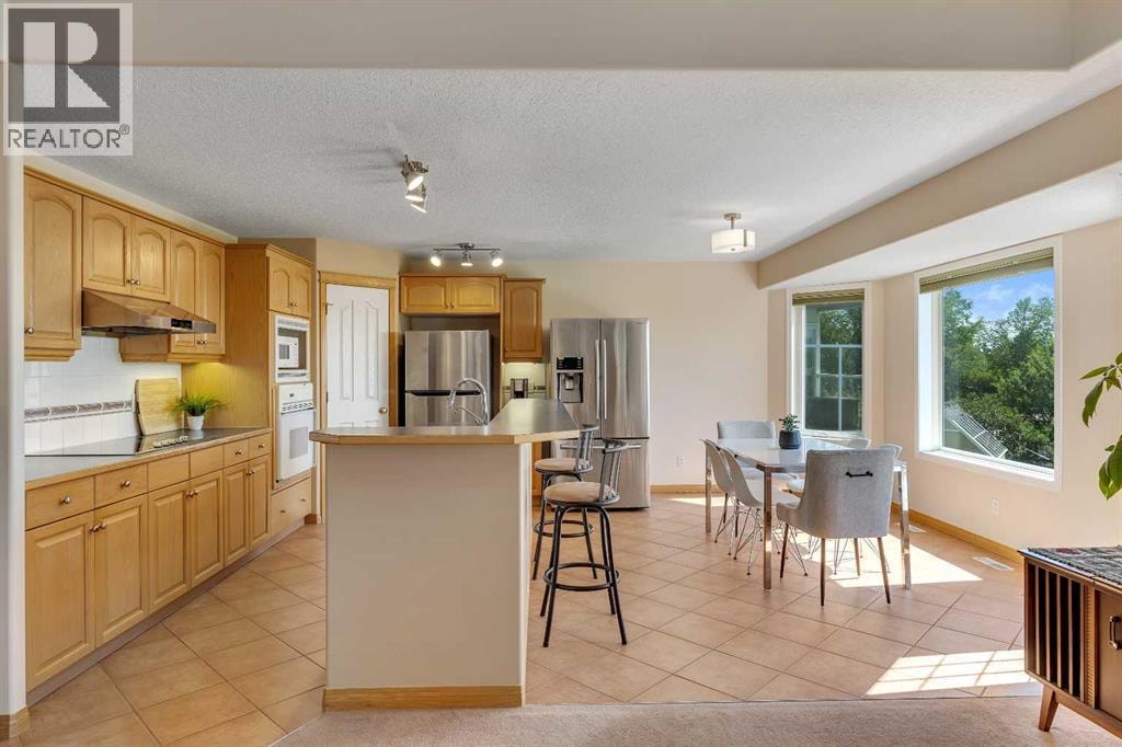 9 Panorama Hills Manor NW — photo 10