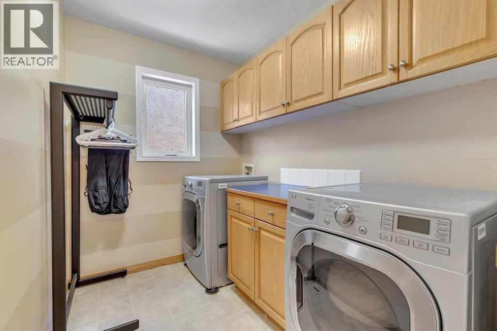 9 Panorama Hills Manor NW — photo 18