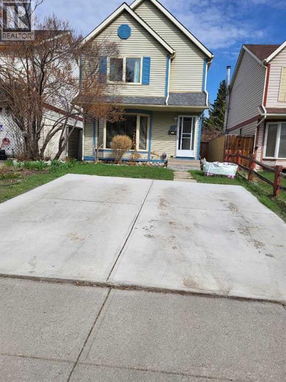 78 Queen Anne Close SE — photo 2