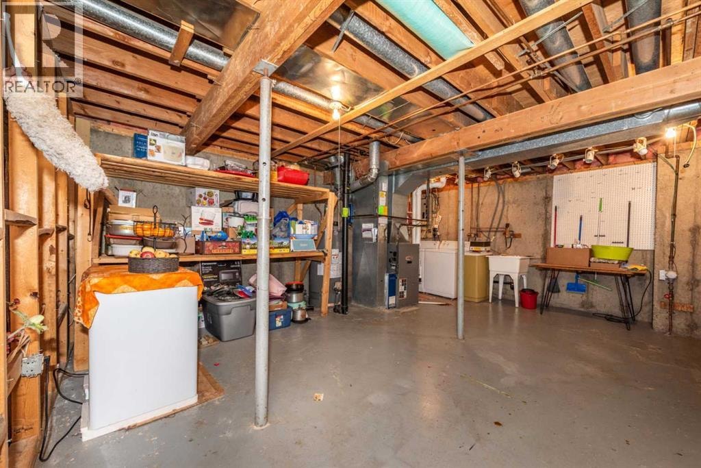78 Queen Anne Close SE — photo 27