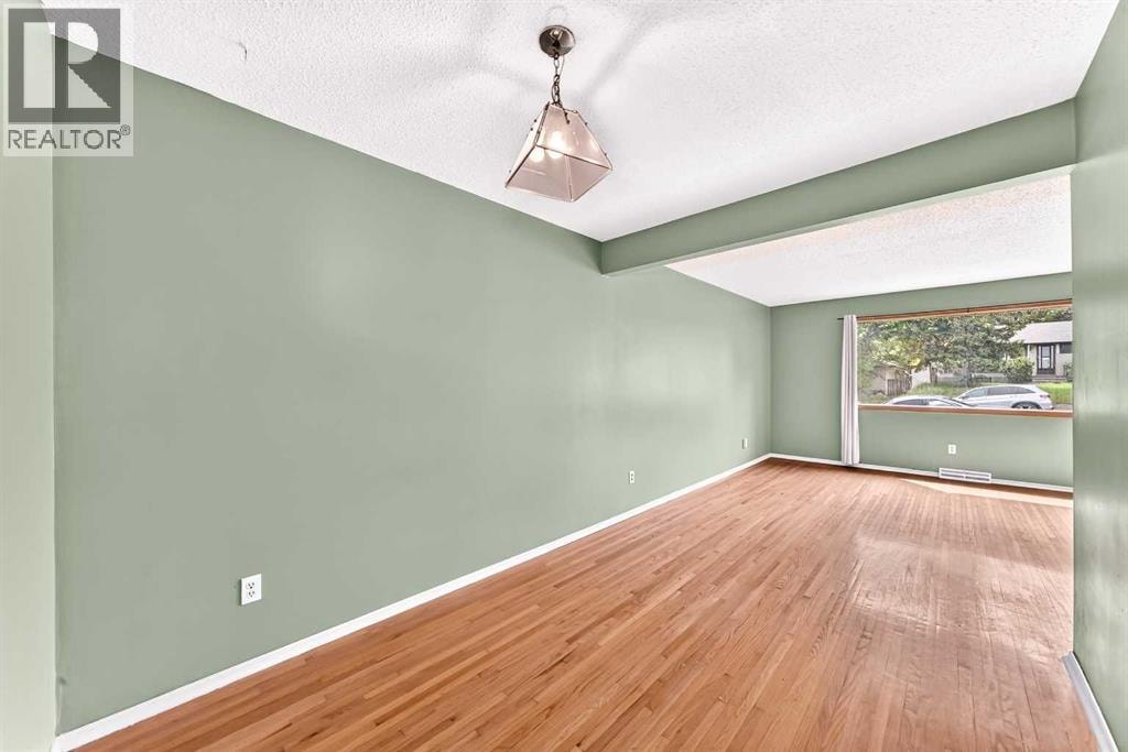 416/418 33 Avenue NE — photo 16