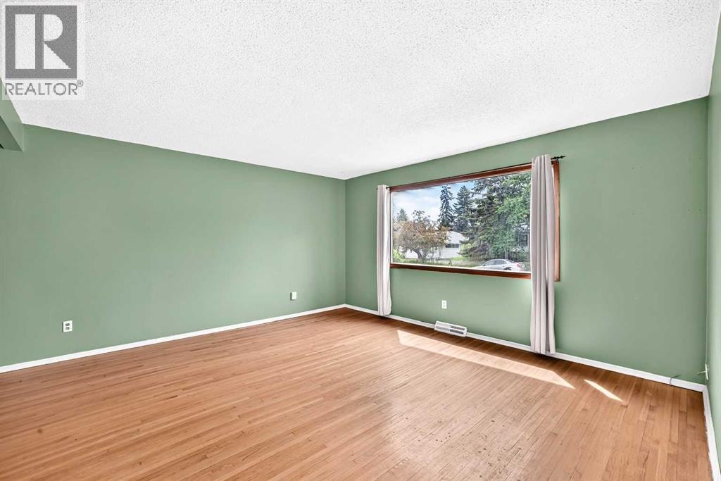 416/418 33 Avenue NE — photo 18