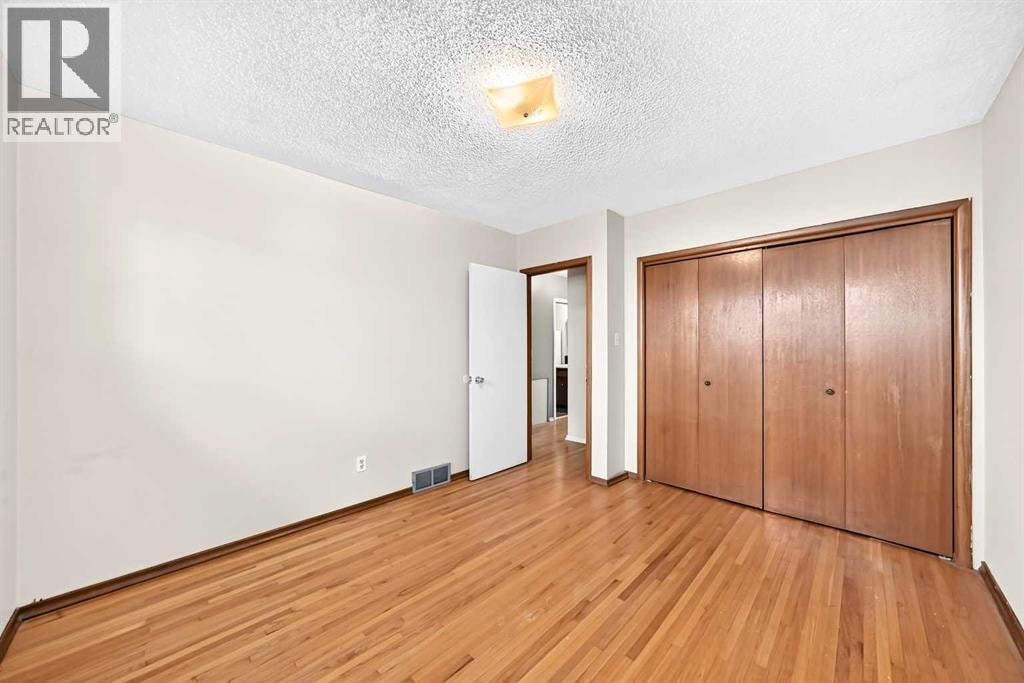 416/418 33 Avenue NE — photo 22
