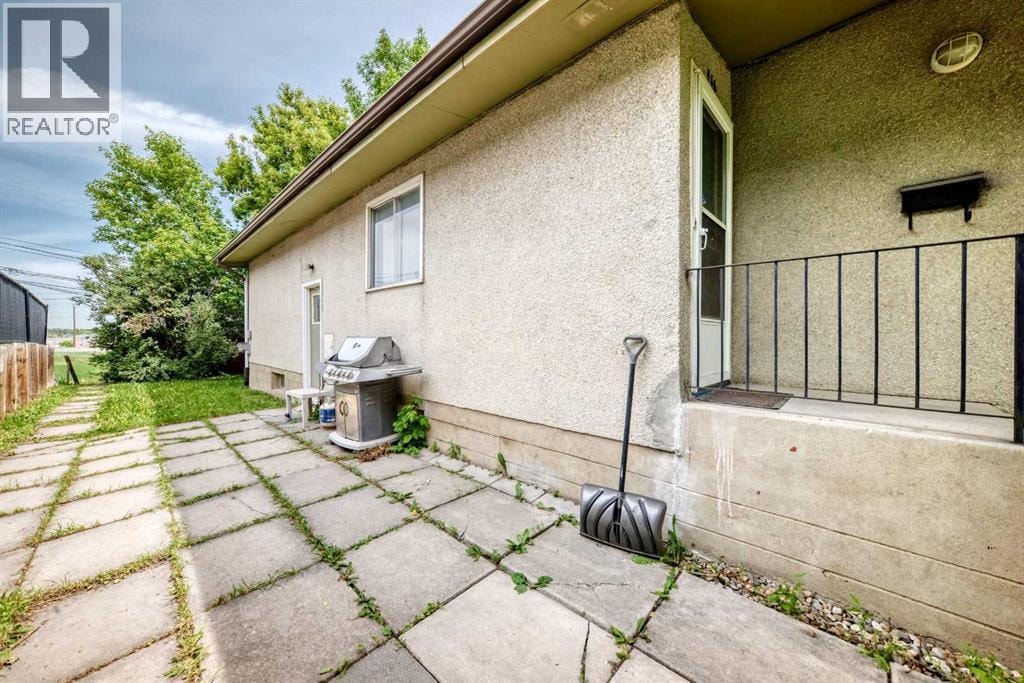 416/418 33 Avenue NE — photo 27