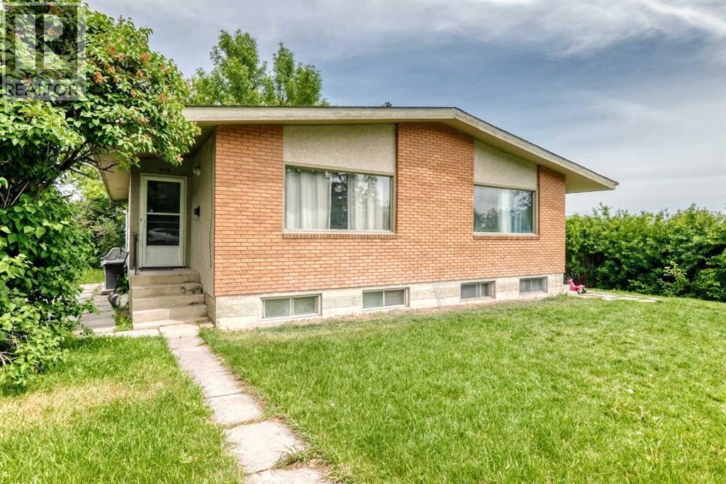 416/418 33 Avenue NE — photo 3