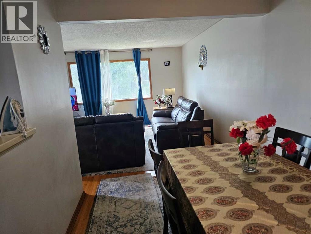 416/418 33 Avenue NE — photo 33