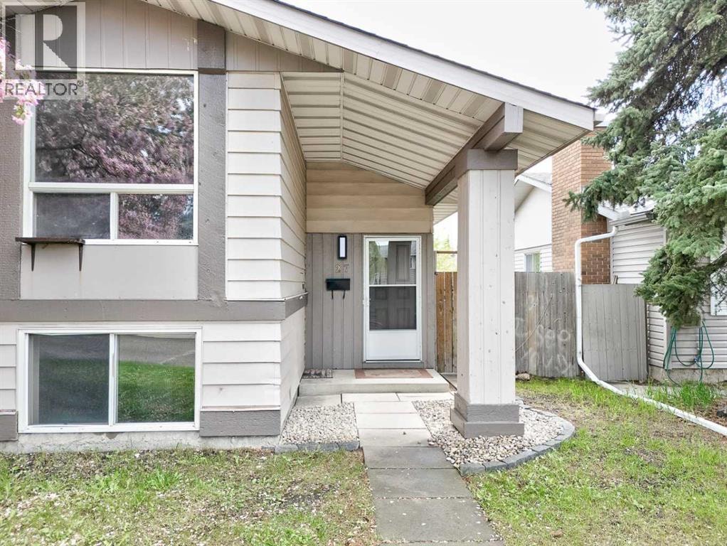 27 Dovely Way SE — photo 2