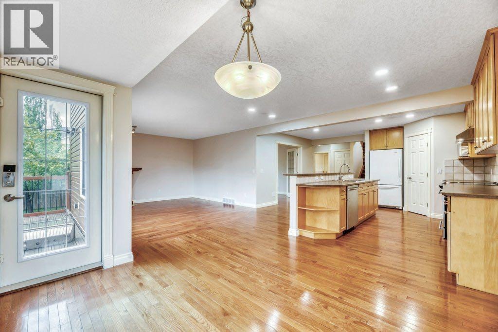 151 Cove Place — photo 40