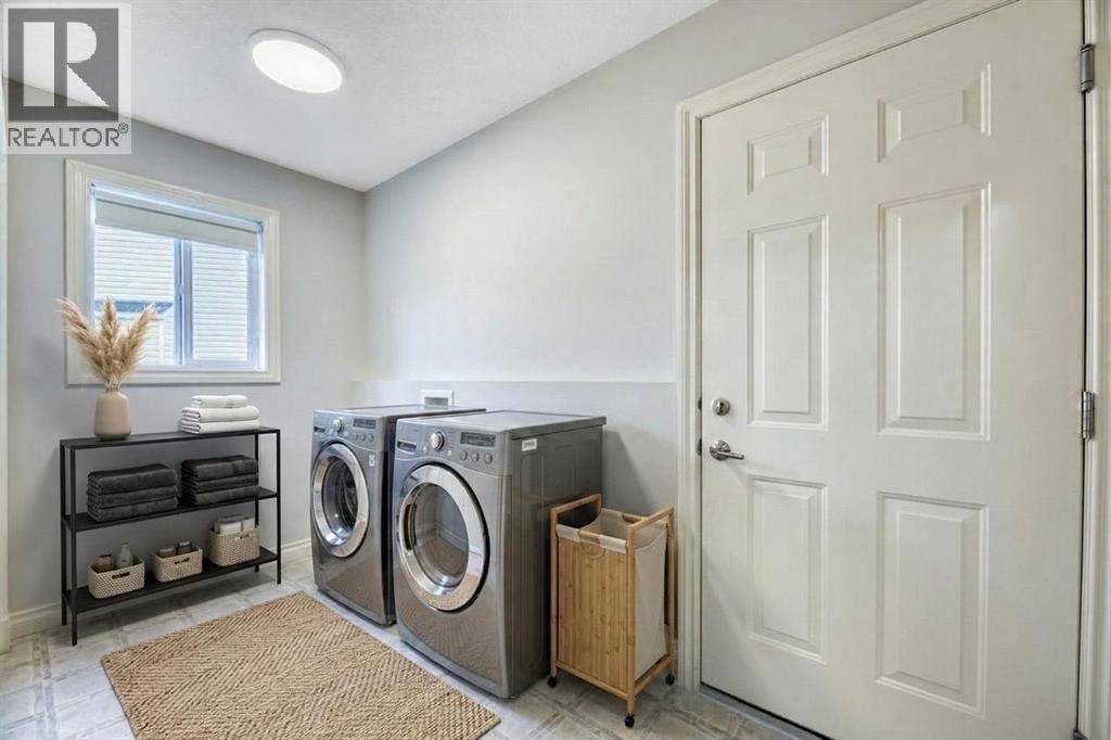 151 Cove Place — photo 13