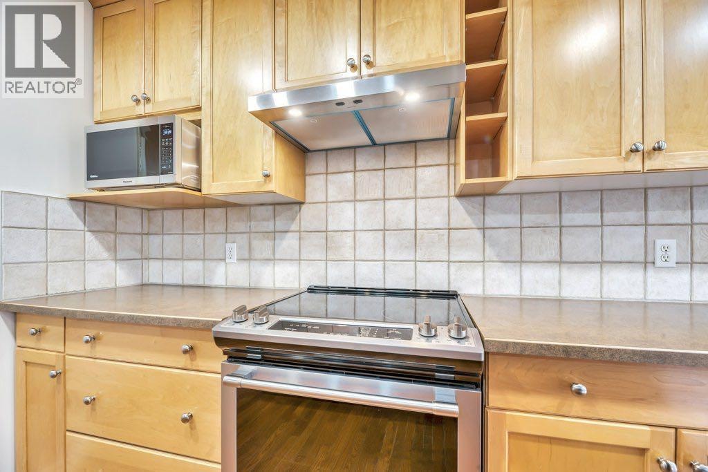 151 Cove Place — photo 7