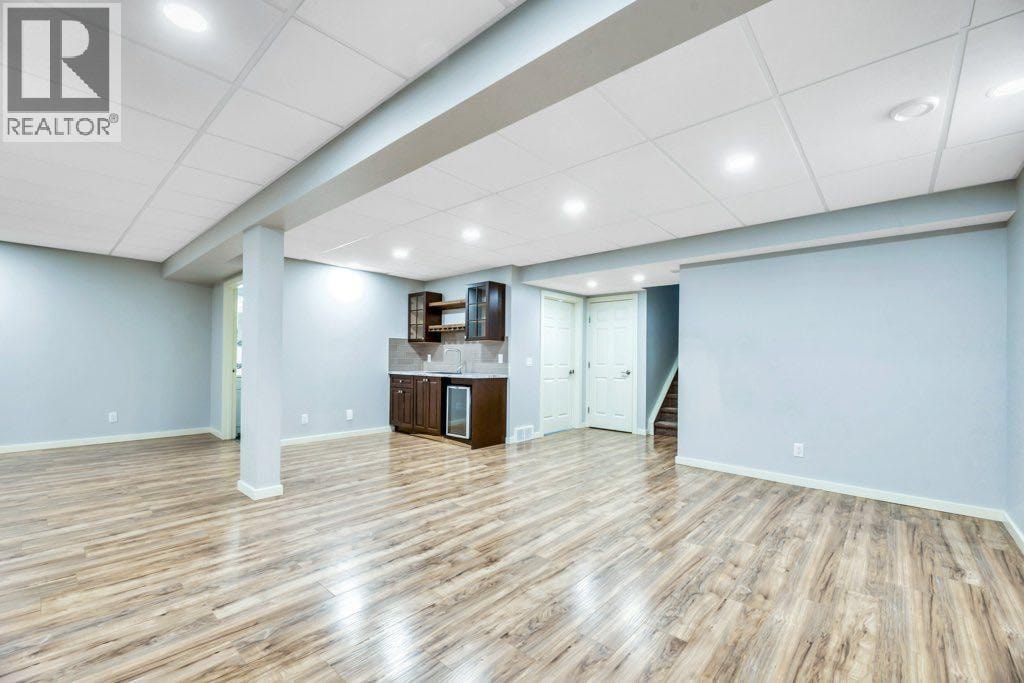 151 Cove Place — photo 46