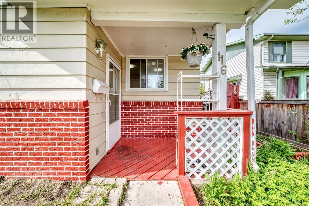 116 Pineson Place NE — photo 2