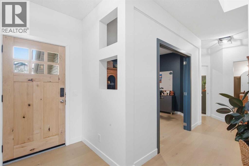 23 Cranridge Crescent SE — photo 4
