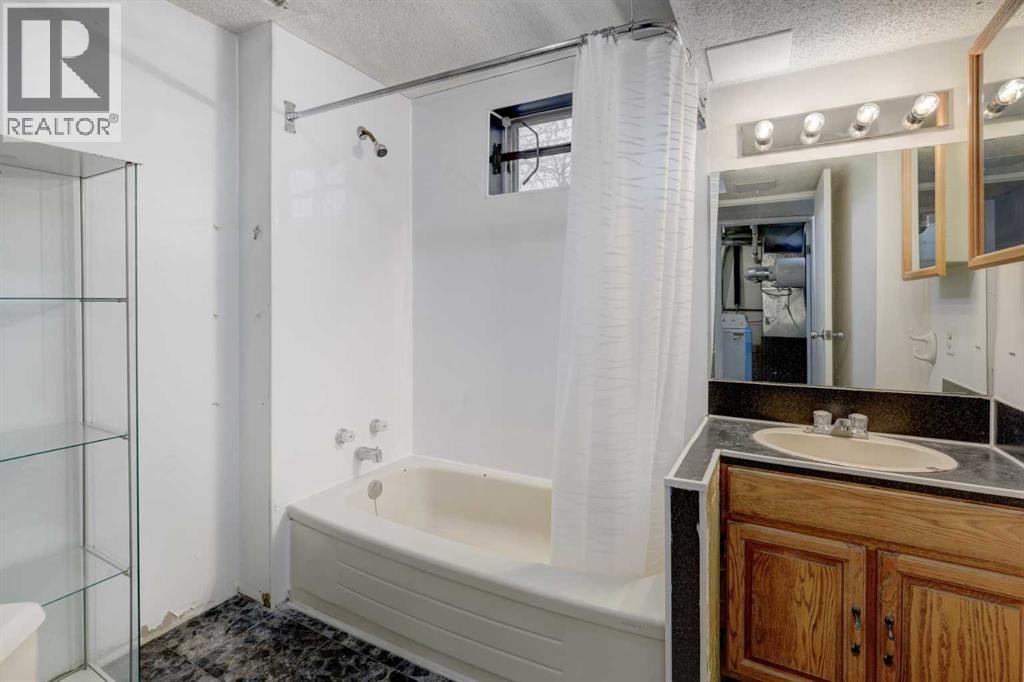 16 Martingrove Mews NE — photo 26