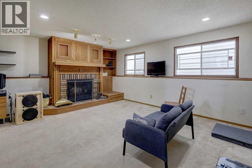 16 Martingrove Mews NE — photo 12