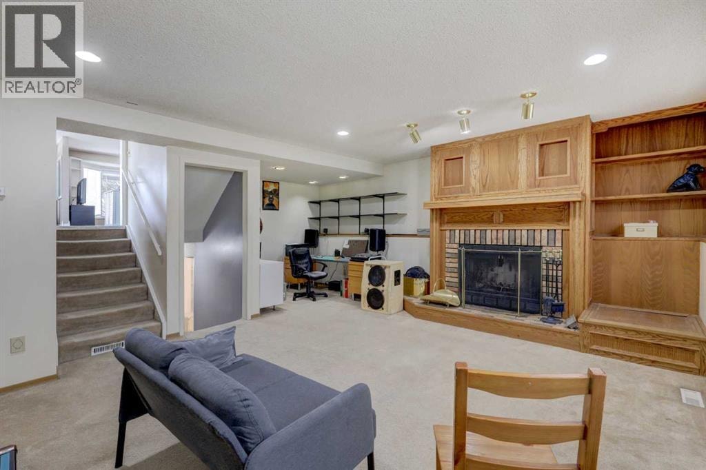 16 Martingrove Mews NE — photo 13