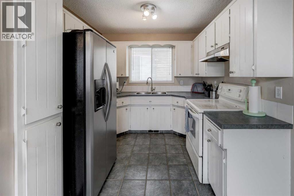 16 Martingrove Mews NE — photo 9