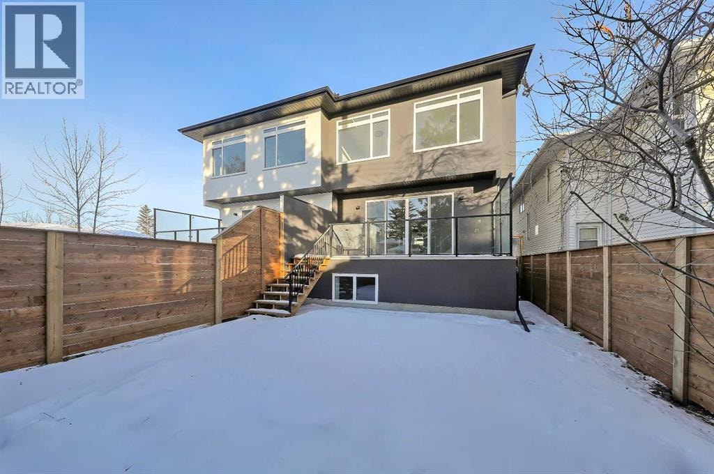 415 37 Avenue NW — photo 30