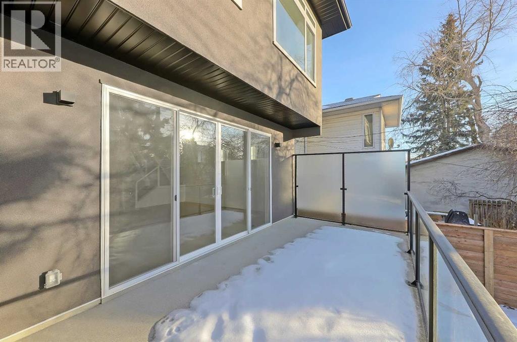 415 37 Avenue NW — photo 14