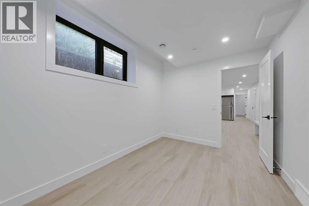 2720 5 Avenue NW — photo 44