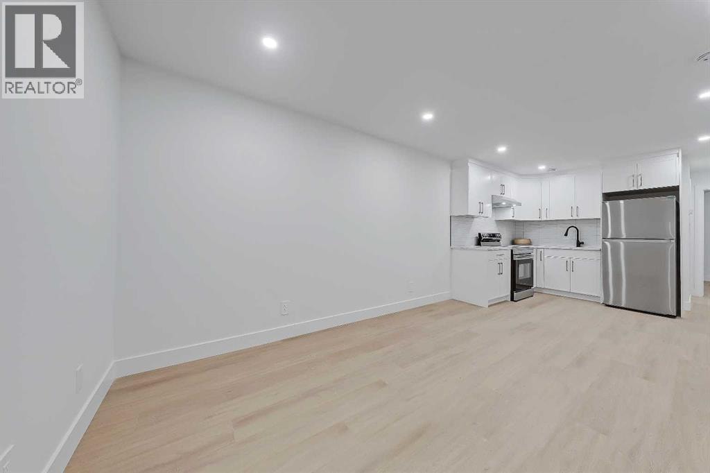 2720 5 Avenue NW — photo 39