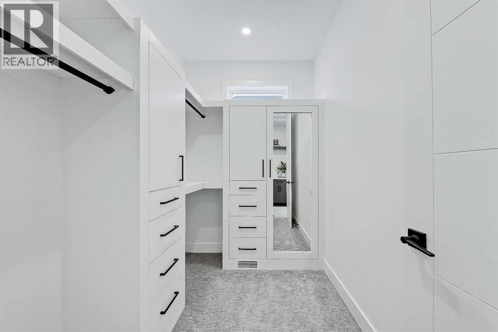 523 55 Avenue SW — photo 25