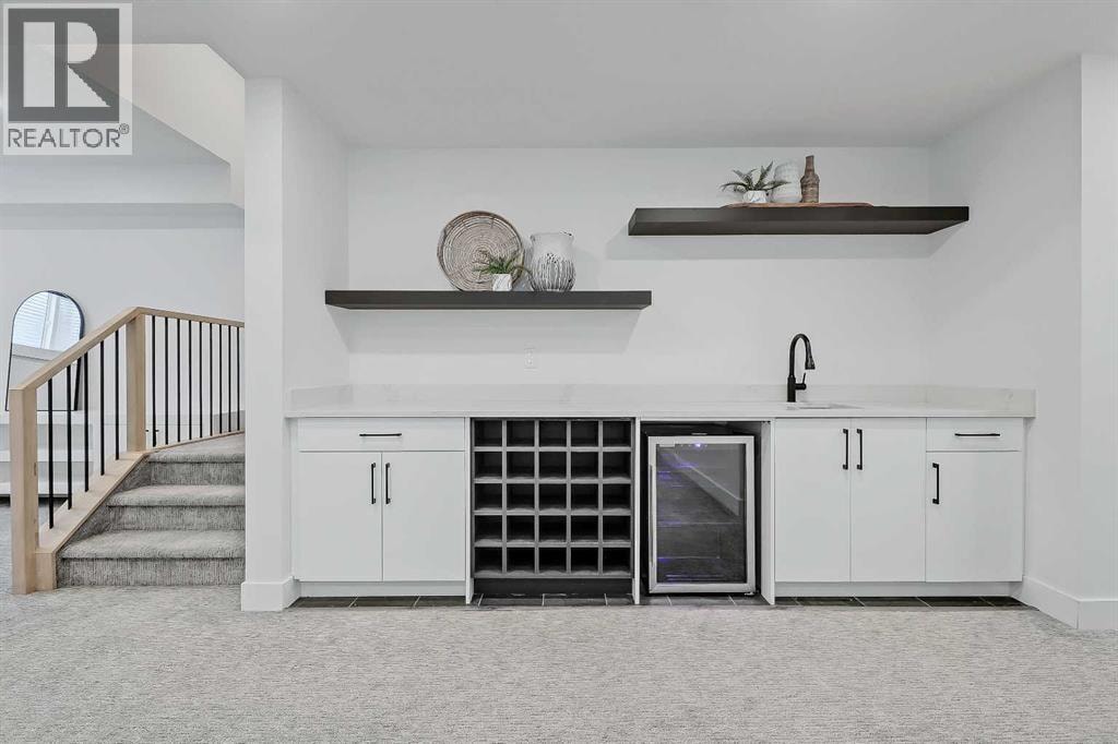 523 55 Avenue SW — photo 39