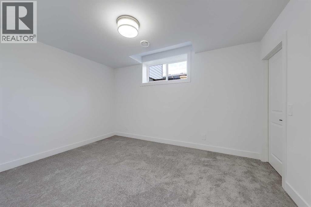 520 22 Avenue NW — photo 35