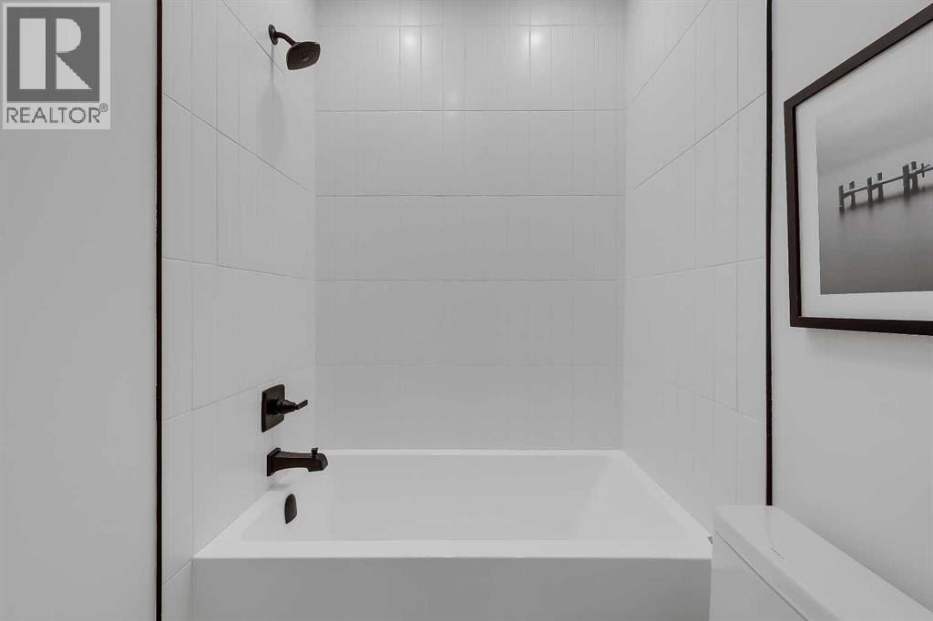 520 22 Avenue NW — photo 38