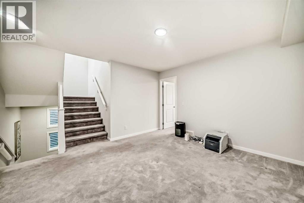305 Edith Road NW — photo 33