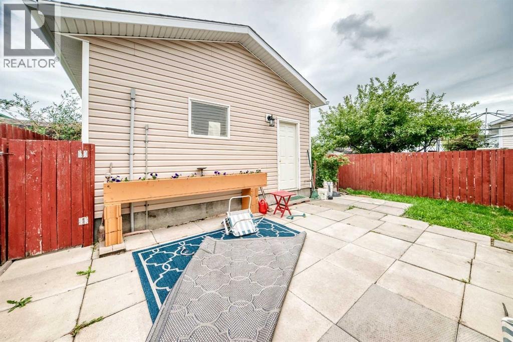 208 Erin Meadow Green SE — photo 42