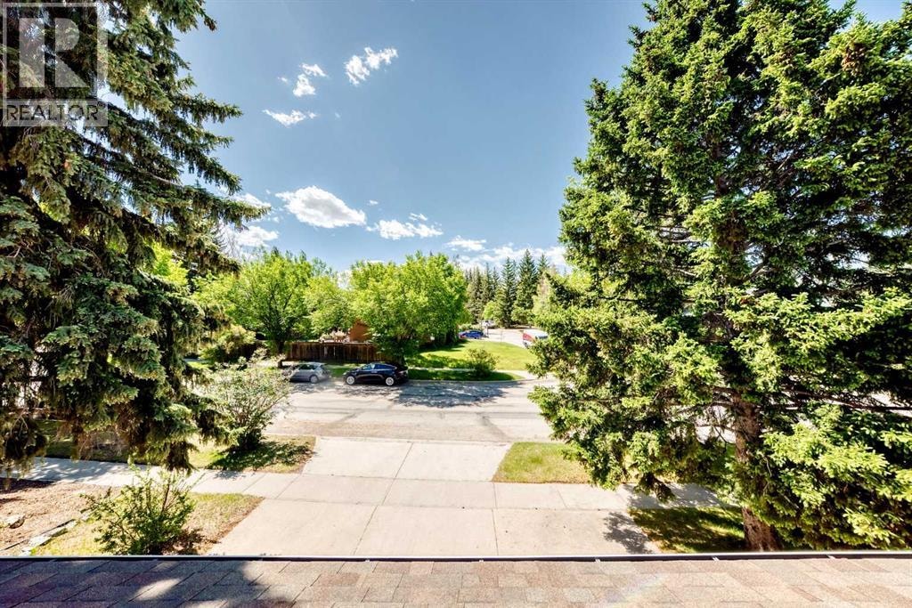 1912 Palliser Drive SW — photo 25