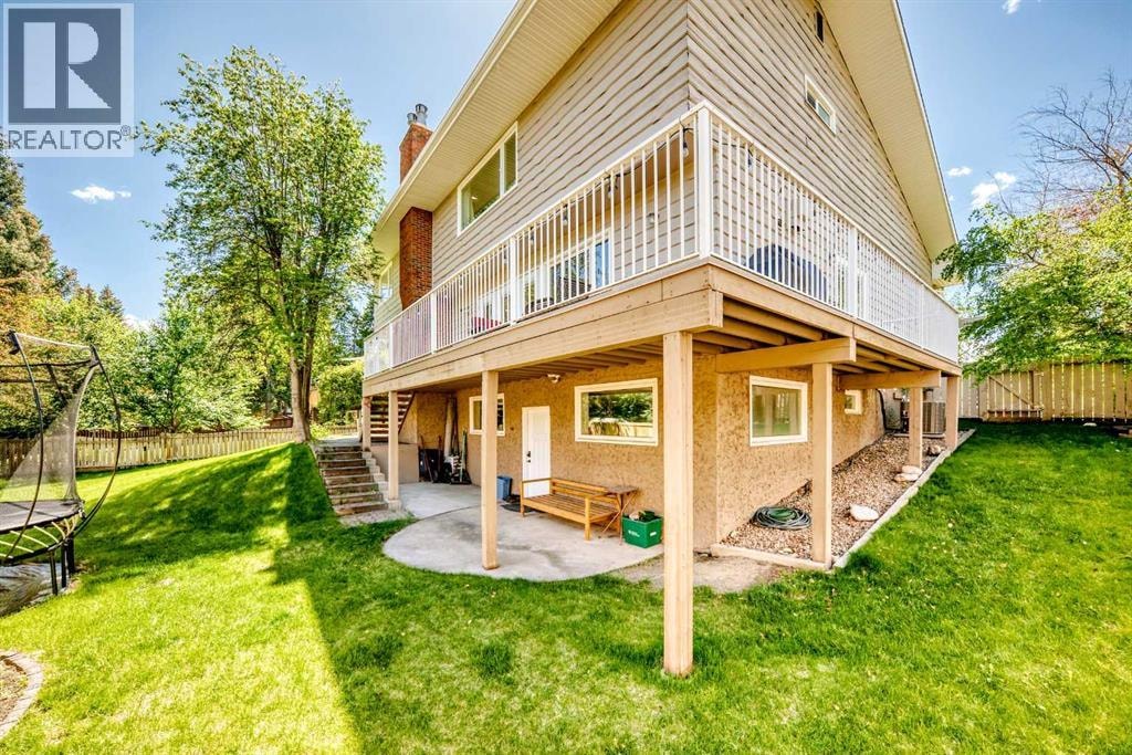 1912 Palliser Drive SW — photo 43