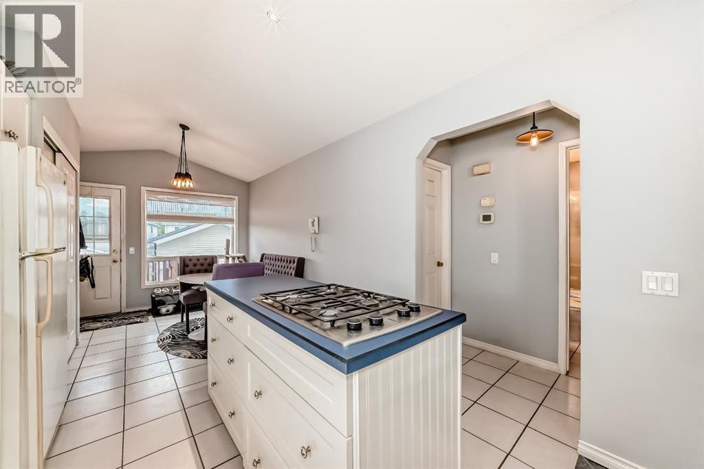 307 Mt Lorette Place SE — photo 8