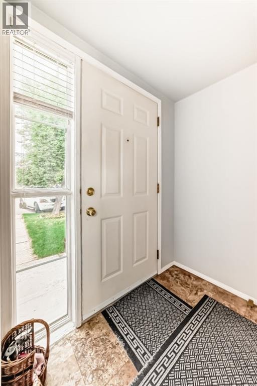 307 Mt Lorette Place SE — photo 3