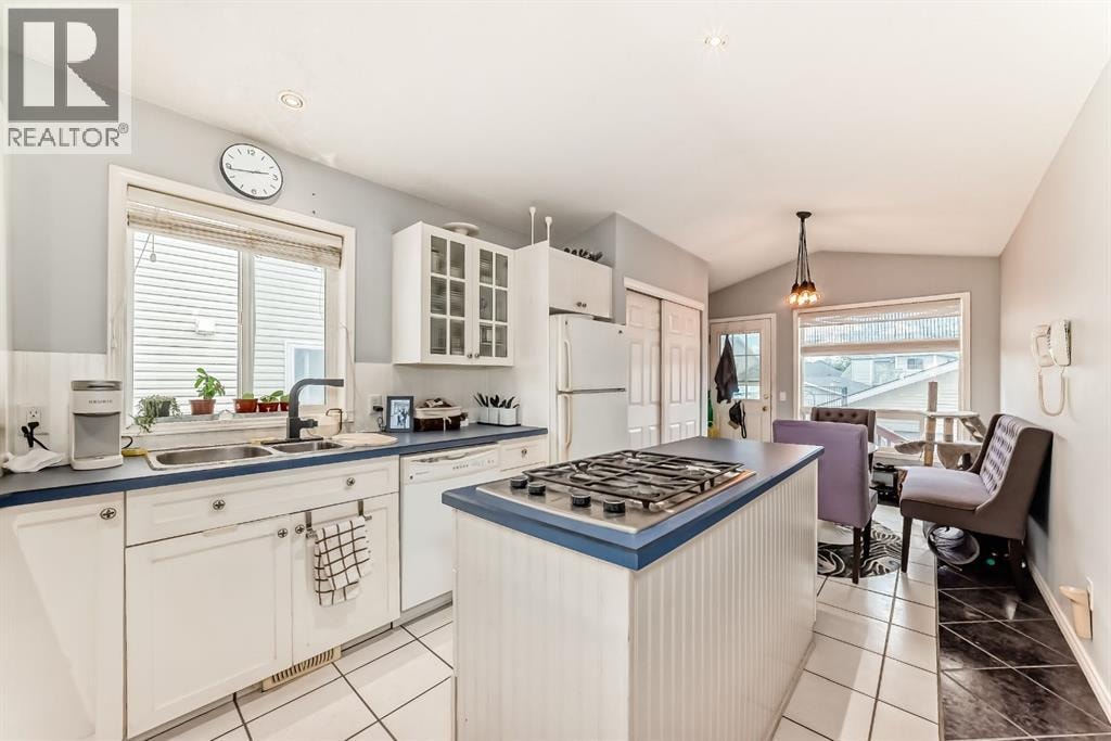 307 Mt Lorette Place SE — photo 6