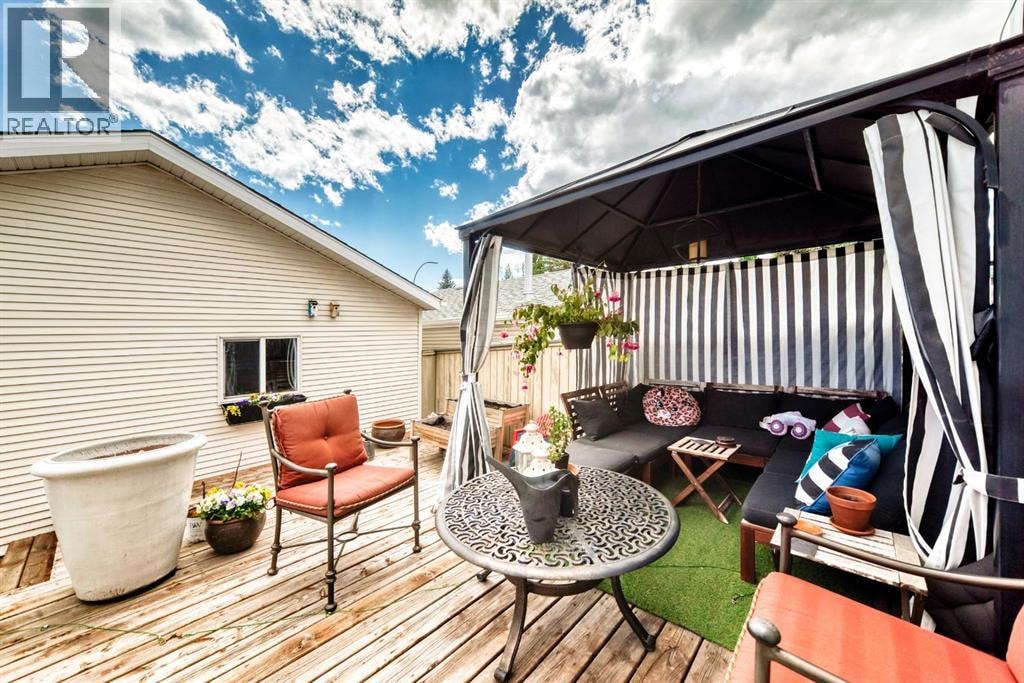 307 Mt Lorette Place SE — photo 36