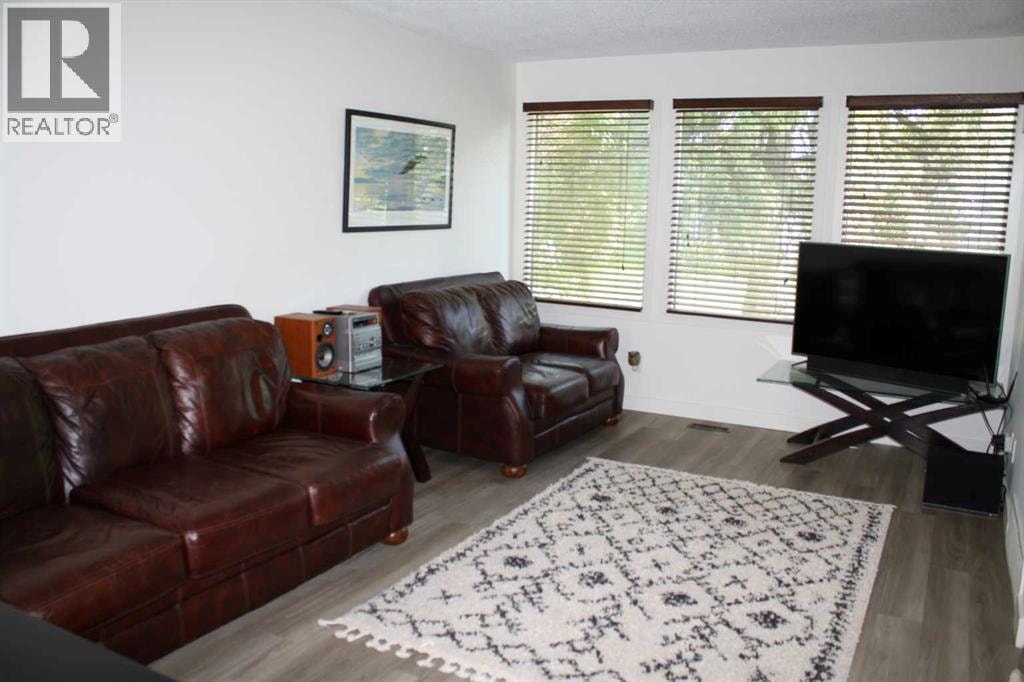 3052 32A Avenue SE — photo 5
