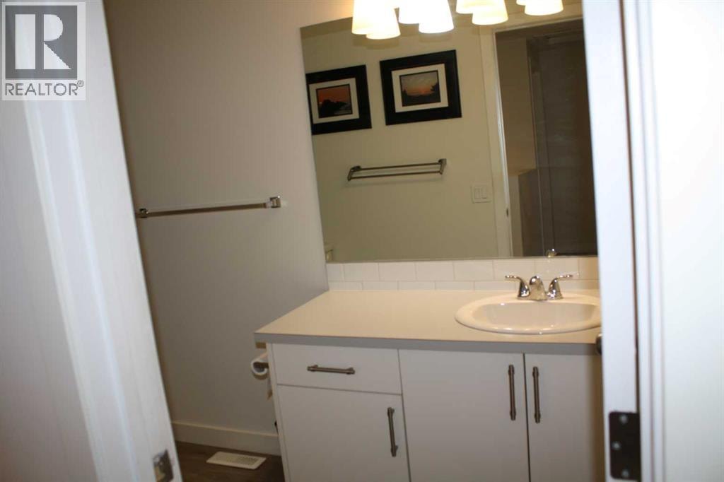 3052 32A Avenue SE — photo 17