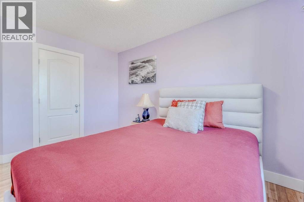 100 Royal Birch Crescent NW — photo 35