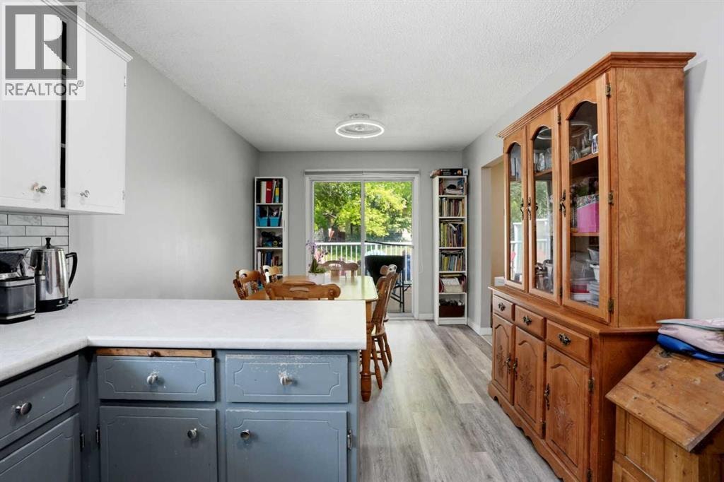 3056 32A Street SE — photo 12