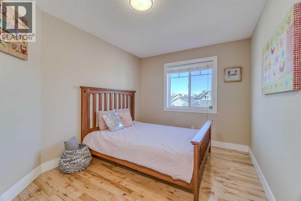 100 Royal Birch Crescent NW — photo 32