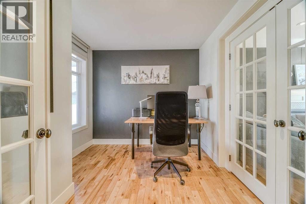 100 Royal Birch Crescent NW — photo 6