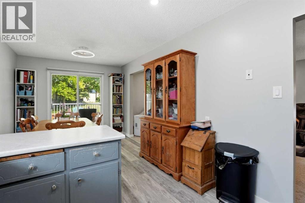 3056 32A Street SE — photo 11